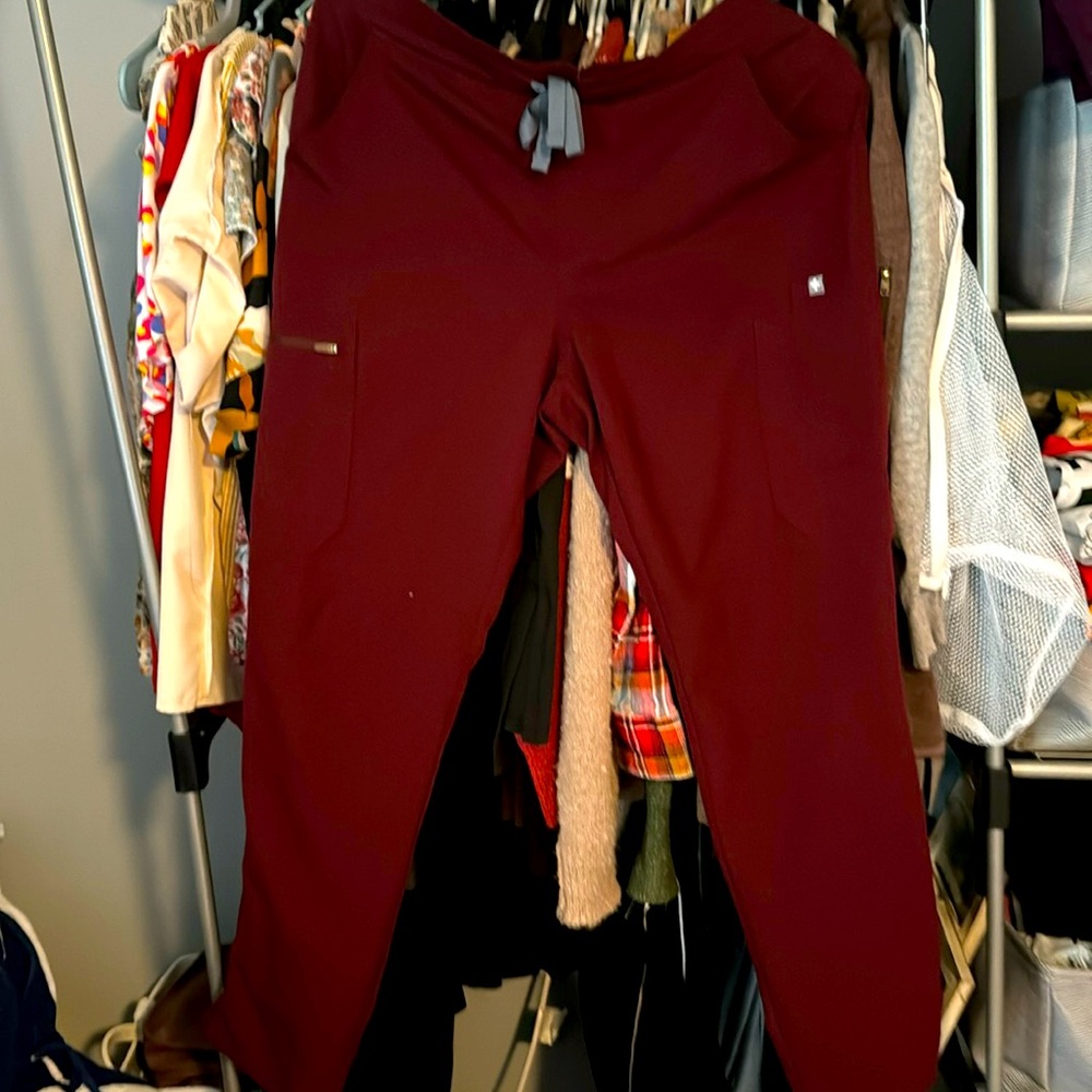 Figs Straight Leg women’s scrubs